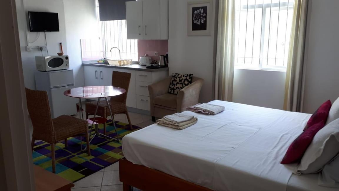 Sacha Tourist Residence 2 มาเฮบอร์ก ภายนอก รูปภาพ