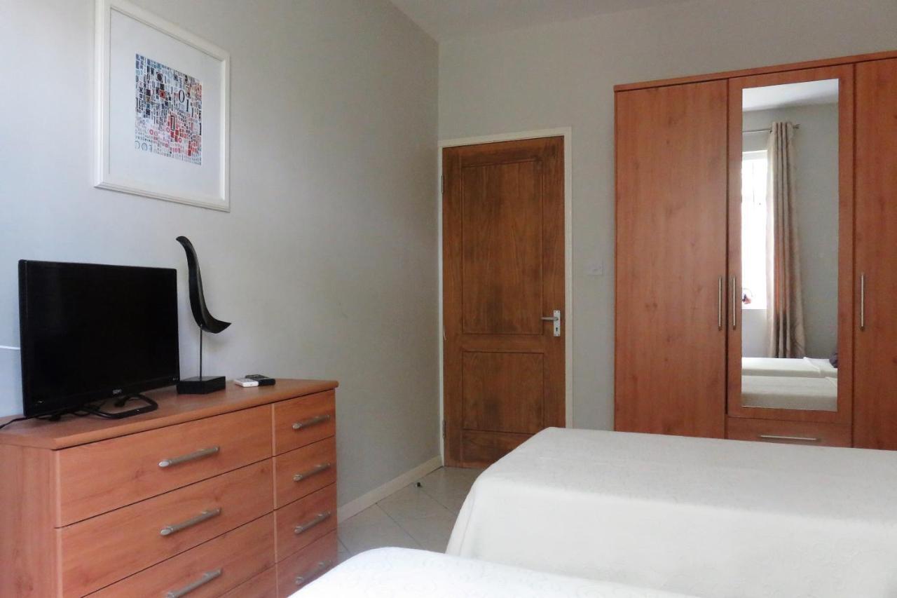 Sacha Tourist Residence 2 มาเฮบอร์ก ภายนอก รูปภาพ
